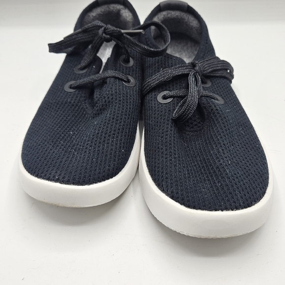 Allbirds shoes size 8 - Picture 2 of 12